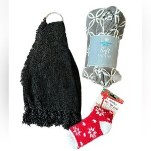 NWT Woman Soft Comfy Scarf, Fleece Blanket and Fuzzy sock set of 3 black scarf